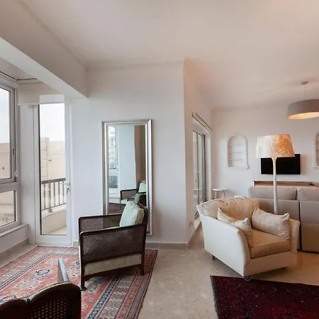 Breathtaking Seafront 3bd, Coast By 360 Estates
