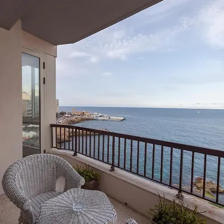 Апартаменты Breathtaking Seafront 3bd, Coast By 360 Estates *
