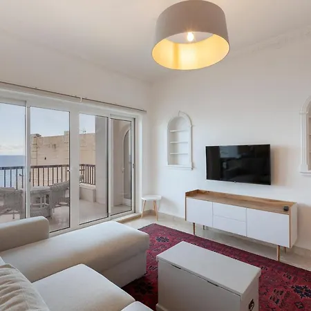 Breathtaking Seafront 3bd, Coast By 360 Estates Апартаменты *