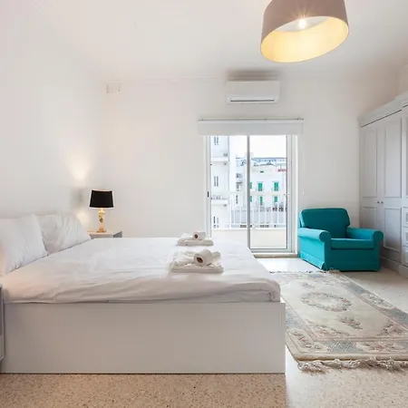 Breathtaking Seafront 3bd, Coast By 360 Estates Апартаменты Слима