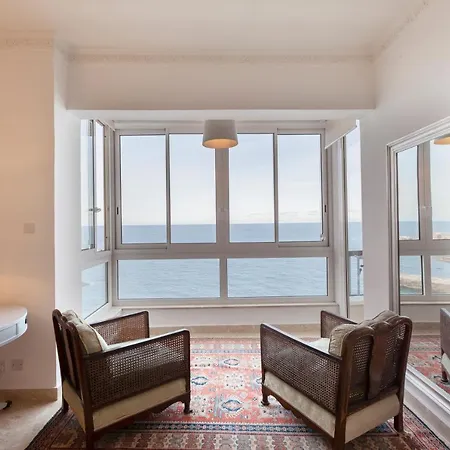 Breathtaking Seafront 3bd, Coast By 360 Estates *