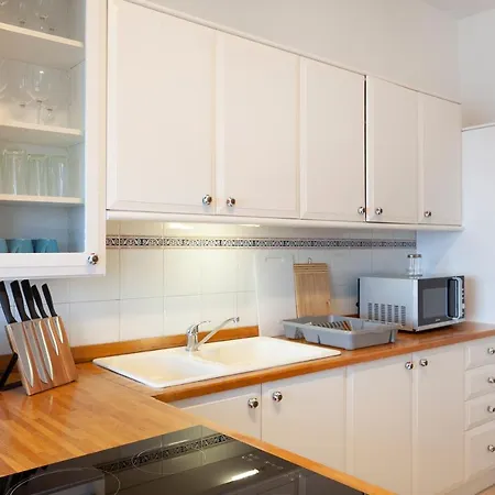 Breathtaking Seafront 3bd, Coast By 360 Estates *