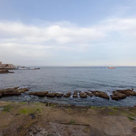 Breathtaking Seafront 3bd, Coast By 360 Estates Апартаменты *